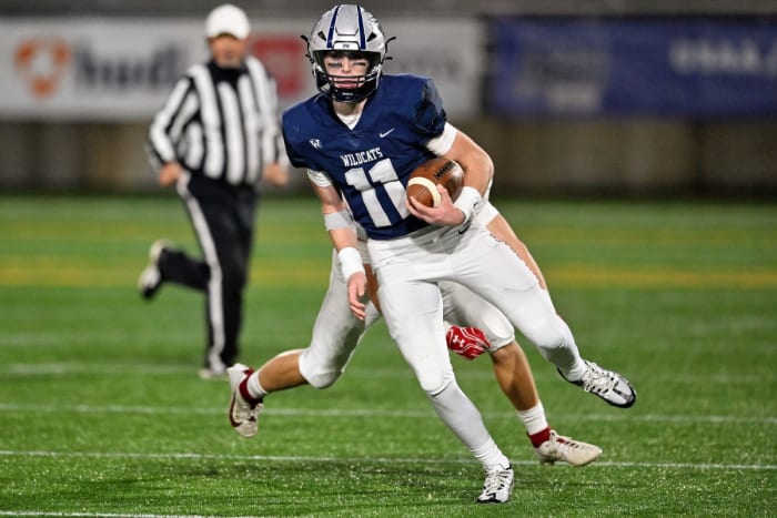 a Wilsonville Mountain View 5A Oregon football final November 24 2023 Leon Neuschwander 15